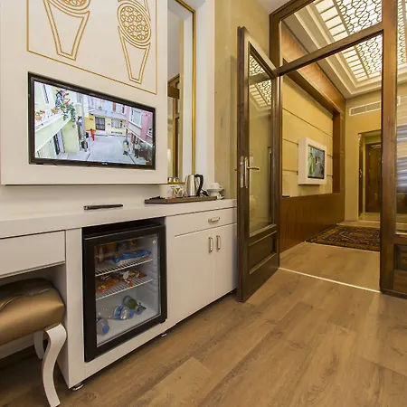 Gherdan Gold Hotel 4*