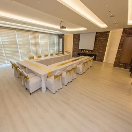 Hotel Gherdan Gold 4*