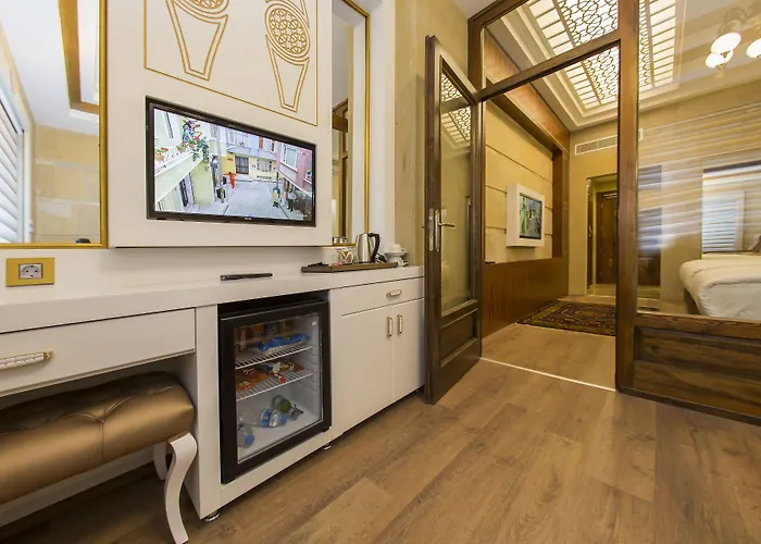 Gherdan Gold Hotel 4*