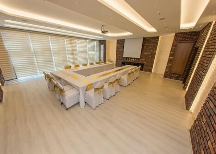 Hotel Gherdan Gold 4*